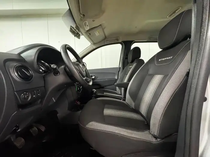 Dacia Lodgy, photo 20