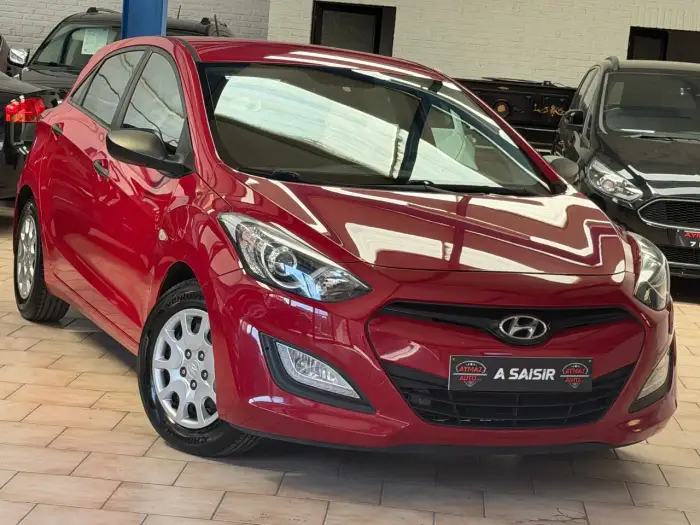 Hyundai i30 photo 1