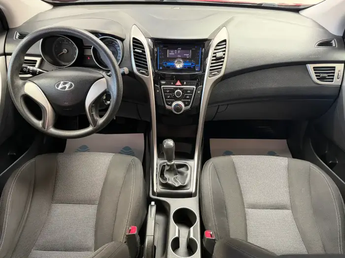 Hyundai i30 photo 13
