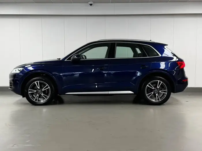 Audi Q5 photo 2