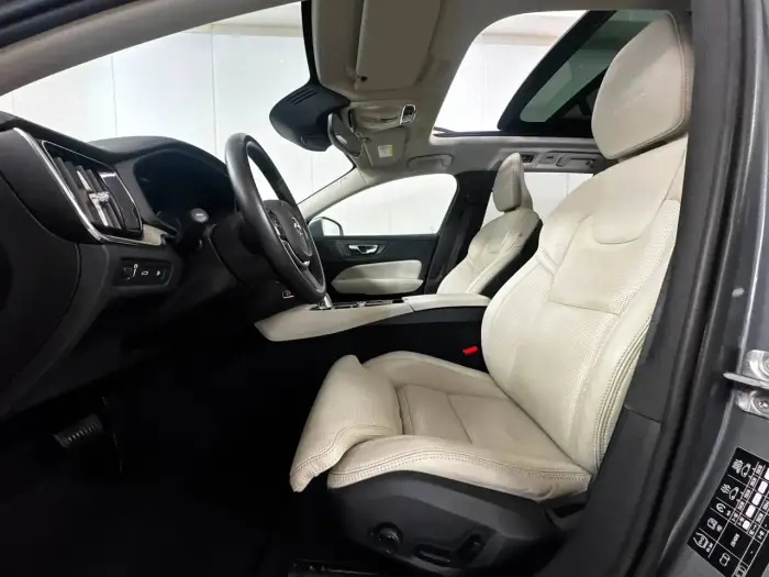 Volvo V60, photo 24
