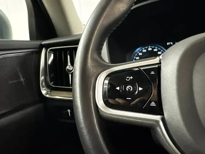 Volvo V60, photo 11