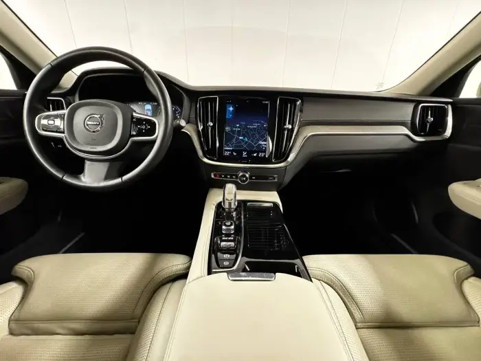 Volvo V60, photo 9