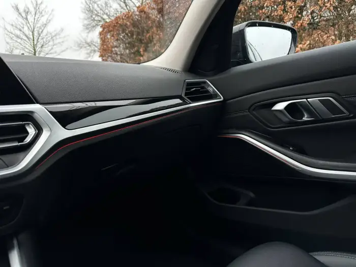 BMW 330, photo 22