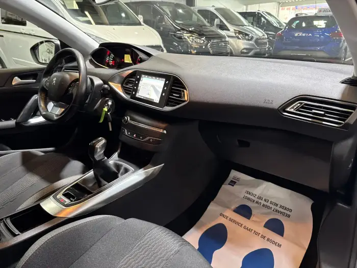 Peugeot 308, photo 9