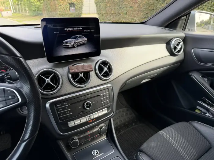 Mercedes-Benz CLA 180, photo 13