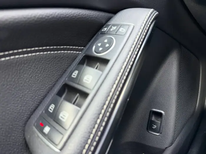 Mercedes-Benz CLA 180, photo 22