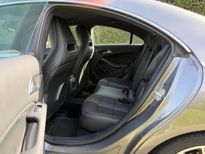 Mercedes-Benz CLA 180, photo 15