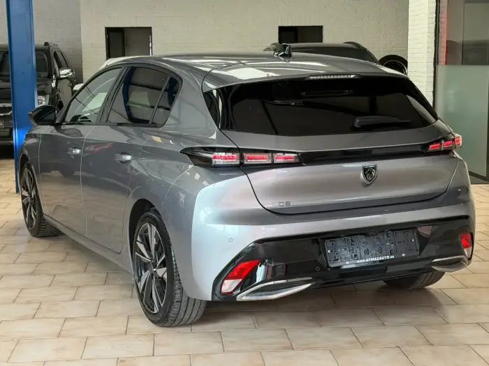 Peugeot 308 photo 6