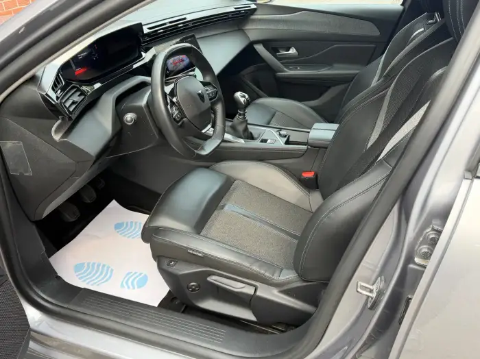 Peugeot 308 photo 18