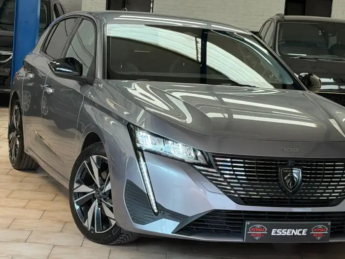 Peugeot 308 photo 2