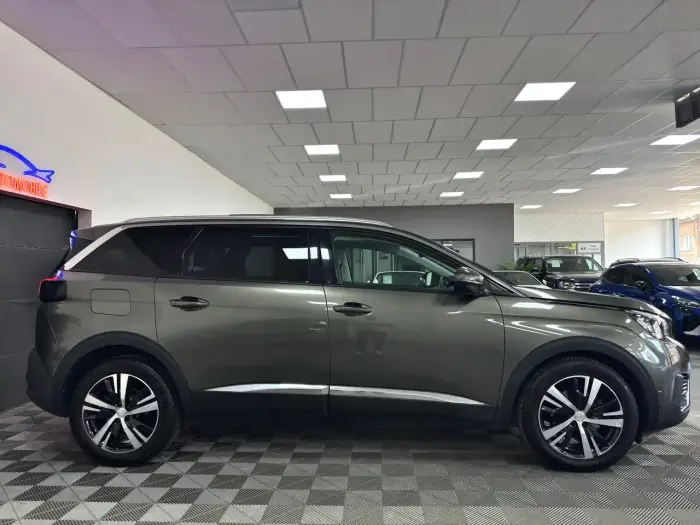 Peugeot 5008, photo 9