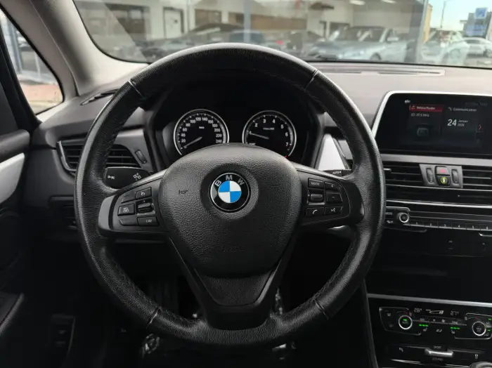 BMW 218, photo 12