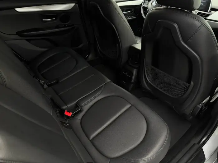 BMW 218, photo 15