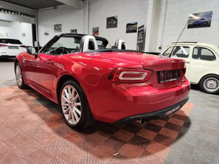 Fiat 124 Spider, photo 3