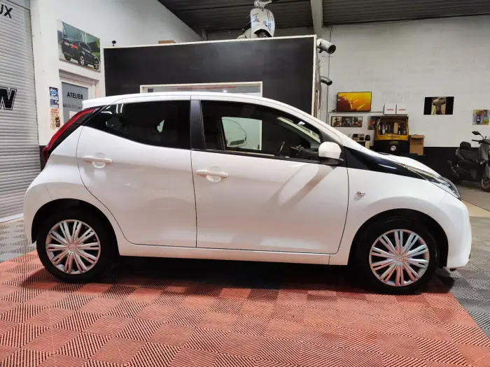 Toyota Aygo foto 15