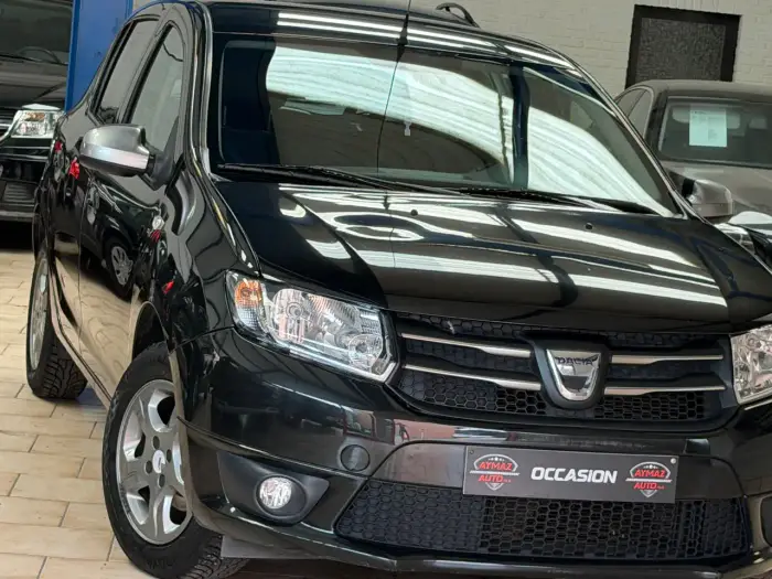 Dacia Sandero photo 2