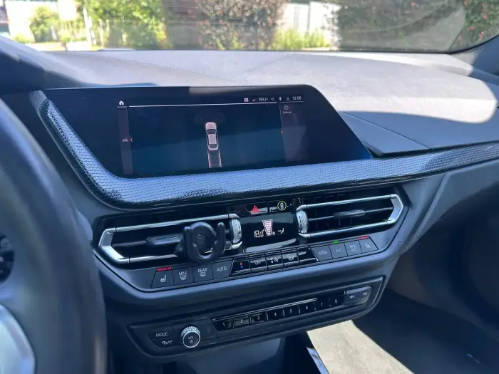 BMW 218, photo 15