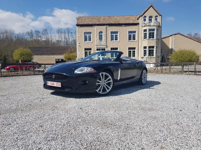 Jaguar XK, photo 2
