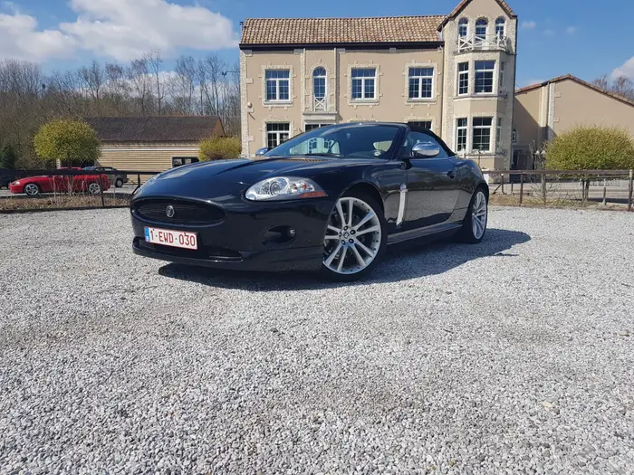 Jaguar XK, photo 3