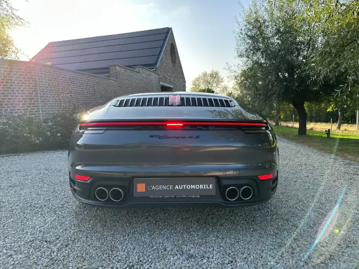 Porsche 911 foto 15