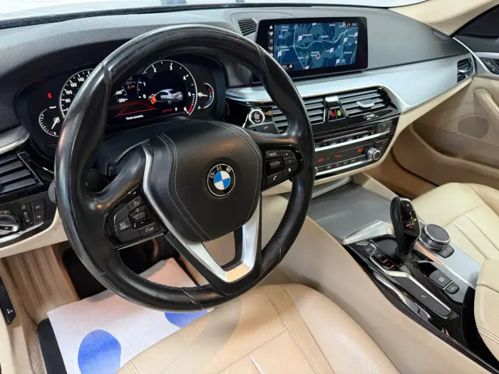 BMW 520 photo 11