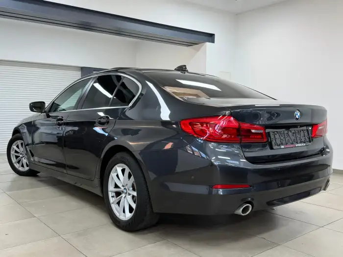 BMW 520 photo 4