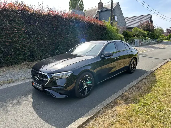 Mercedes-Benz E 220, photo 2