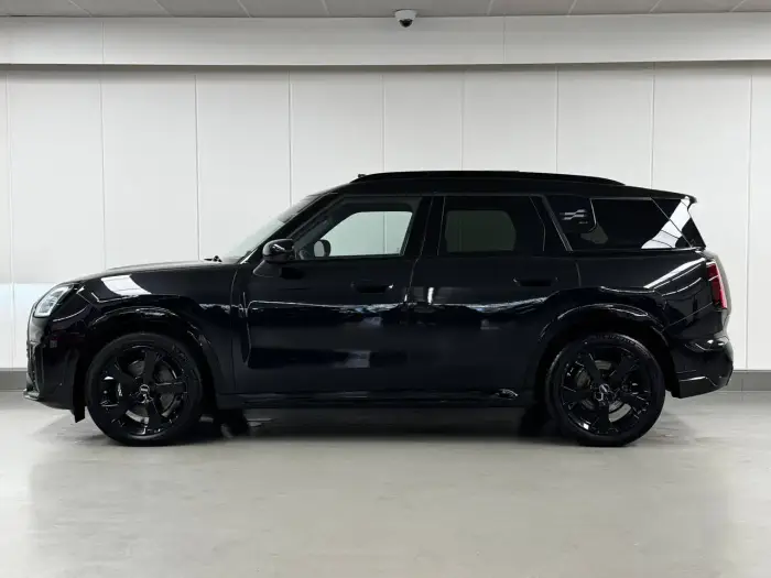 MINI John Cooper Works Countryman, photo 2