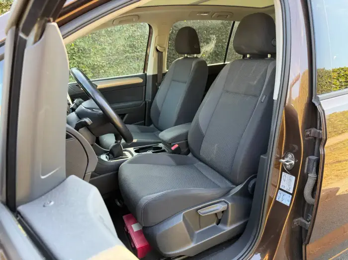 Volkswagen Touran foto 10