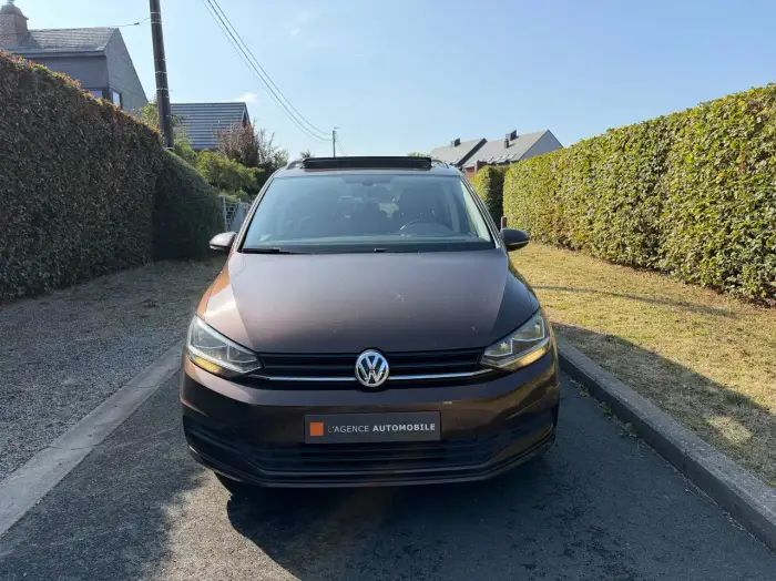 Volkswagen Touran foto 3