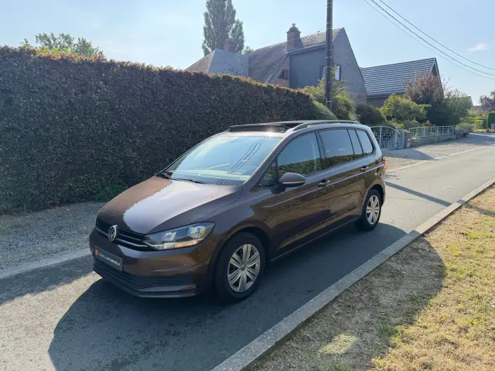 Volkswagen Touran foto 2