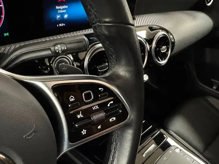 Mercedes-Benz A 180 photo 12