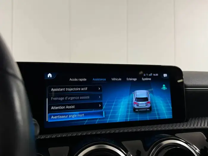 Mercedes-Benz A 180 photo 16
