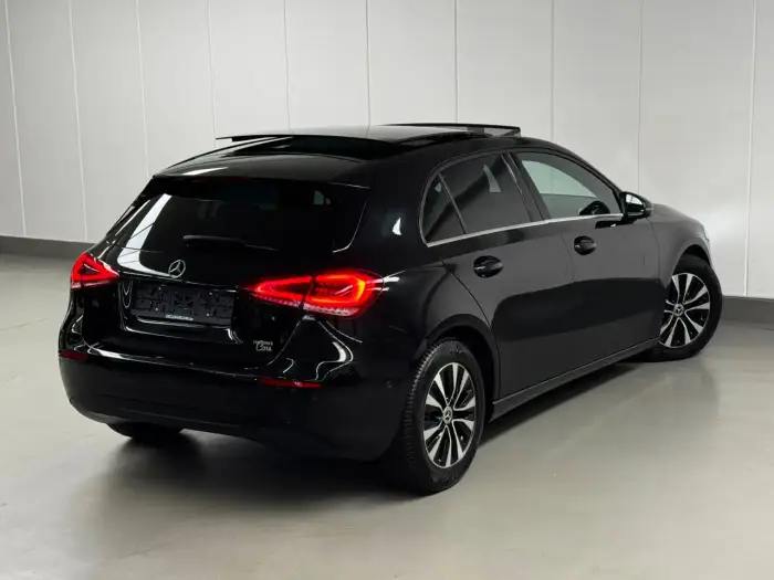 Mercedes-Benz A 180 photo 6