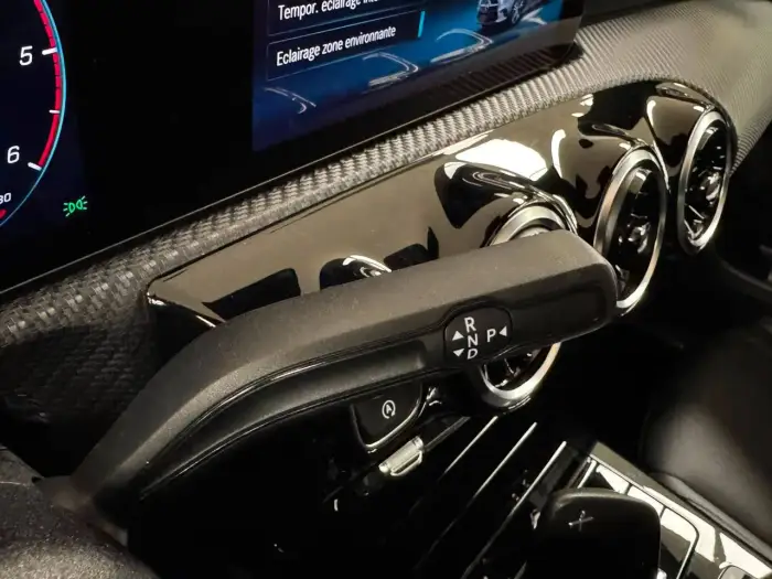 Mercedes-Benz A 180 photo 13