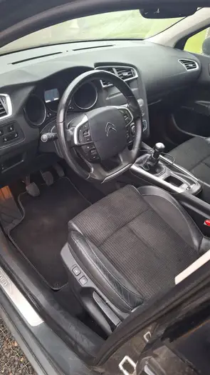 Citroen C4 photo 8