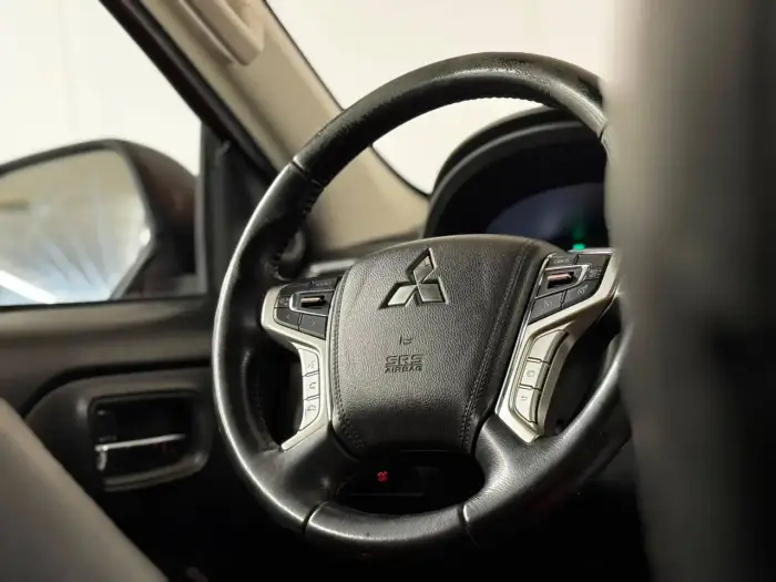 Mitsubishi L200, photo 11