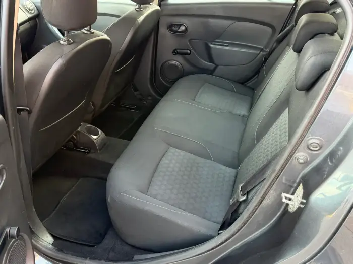 Dacia Logan, photo 16