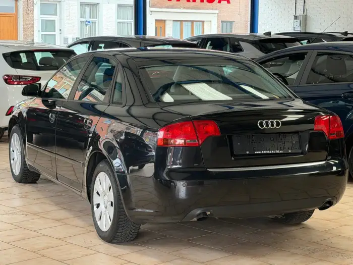 Audi A4 foto 6