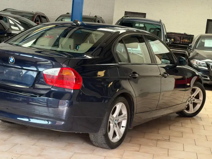 BMW 318 photo 10