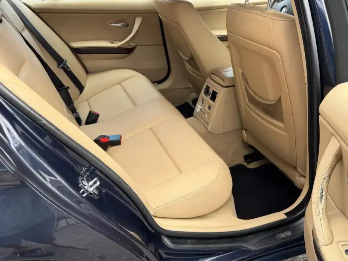BMW 318 photo 16