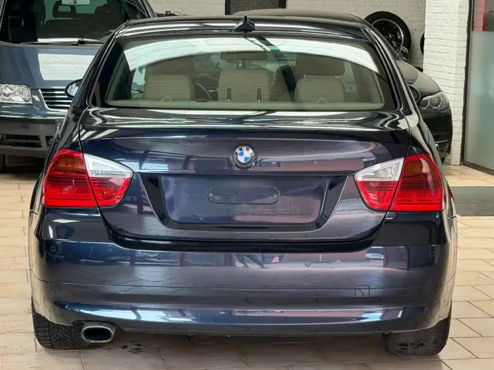 BMW 318 photo 11