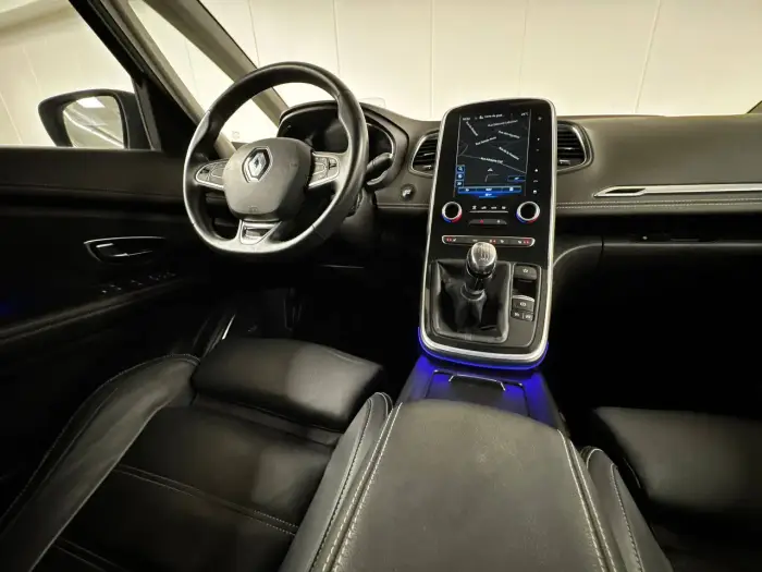 Renault Scenic, photo 10