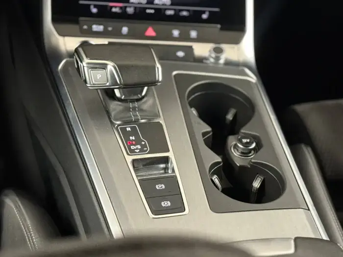 Audi A6, photo 18