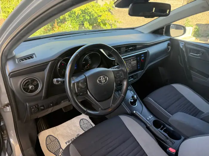 Toyota Auris, photo 12
