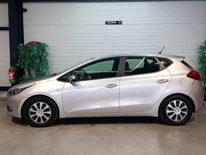 Kia Ceed / cee'd, photo 8
