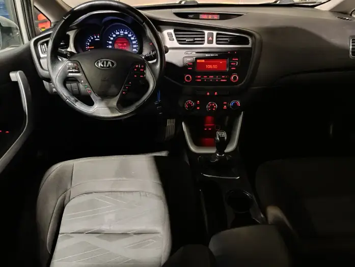 Kia Ceed / cee'd, photo 13