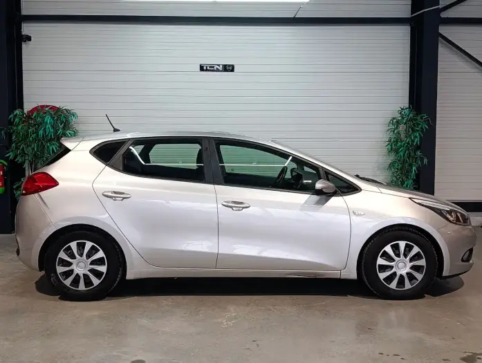 Kia Ceed / cee'd, photo 7