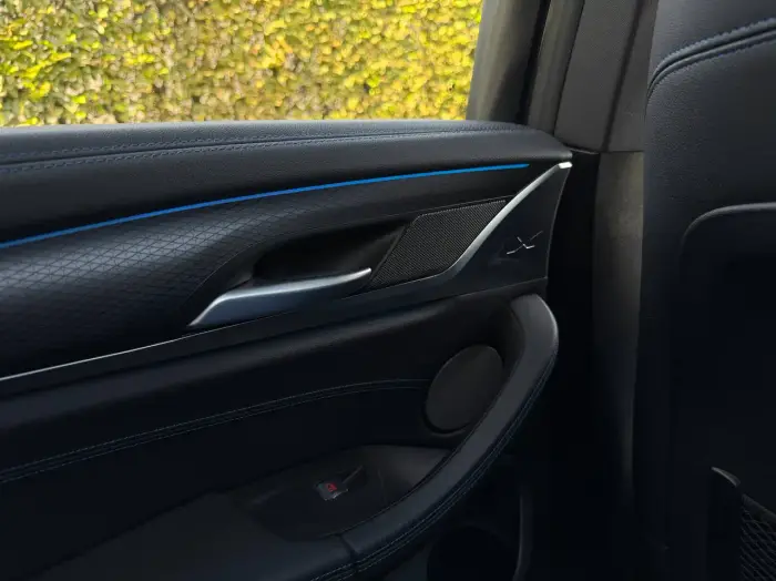 BMW iX3, photo 27
